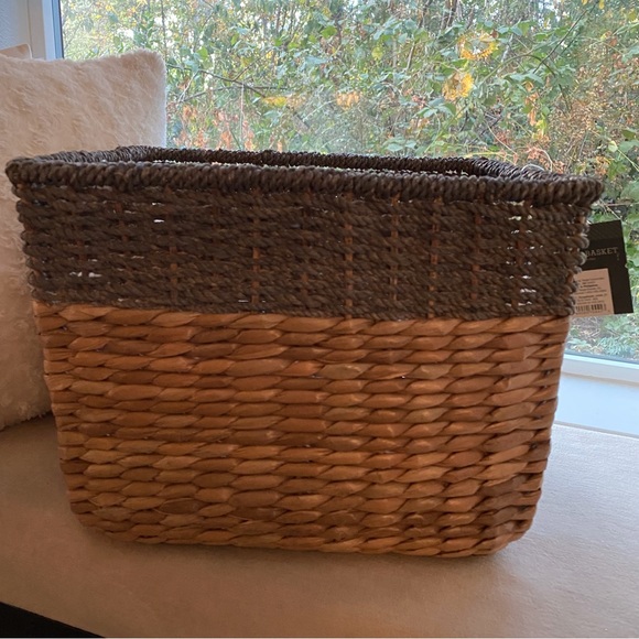 Big Beautiful Sturdy Metal Framed Rattan Wicker Gray & Natural Color Basket - Picture 3 of 12